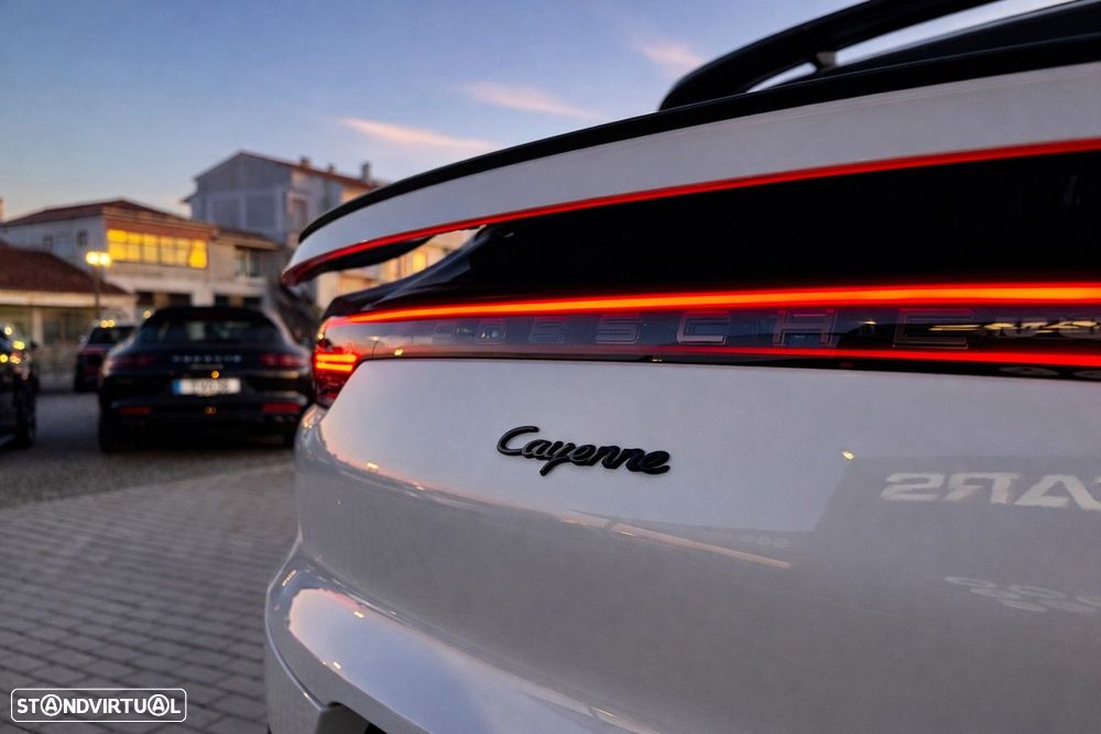 Porsche Cayenne Coupé E-Hybrid - 7