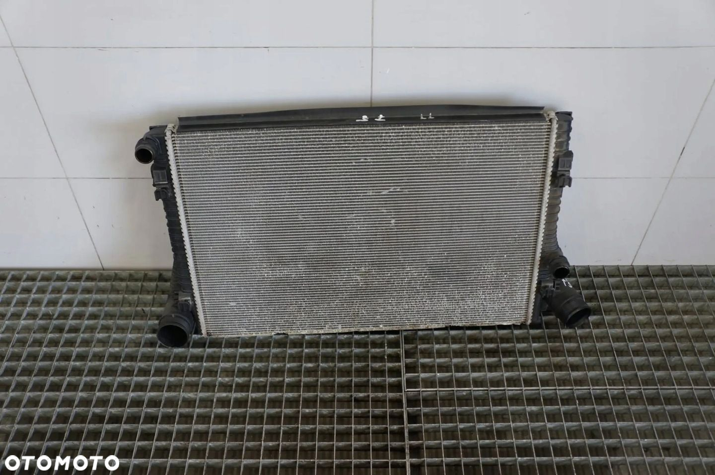 CHŁODNICA WODY PŁYNU INTERCOOLER AUDI TT 8S MK3 2.0 TFSI 5Q0145803N - 4