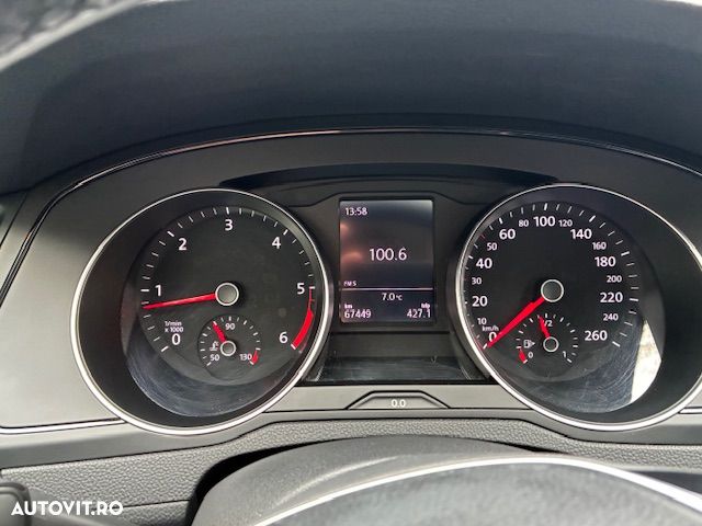 Volkswagen Passat 1.6 TDI Comfortline - 8