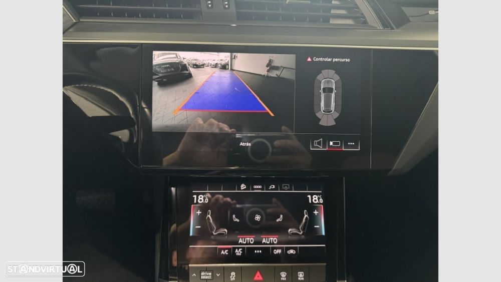 Audi Q8 e-Tron 55 quattro S line - 18
