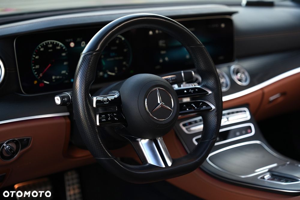 Mercedes-Benz Klasa E 220 d 4Matic 9G-TRONIC AMG Line - 13