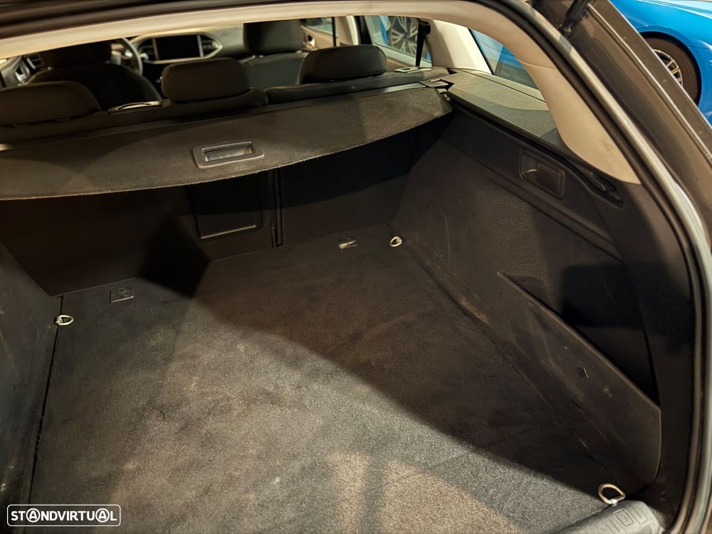 Peugeot 308 SW BlueHDi 130 Stop & Start Active - 39