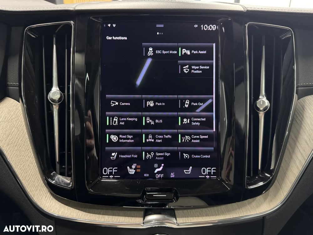 VOLVO XC60 2021 — imagine 17