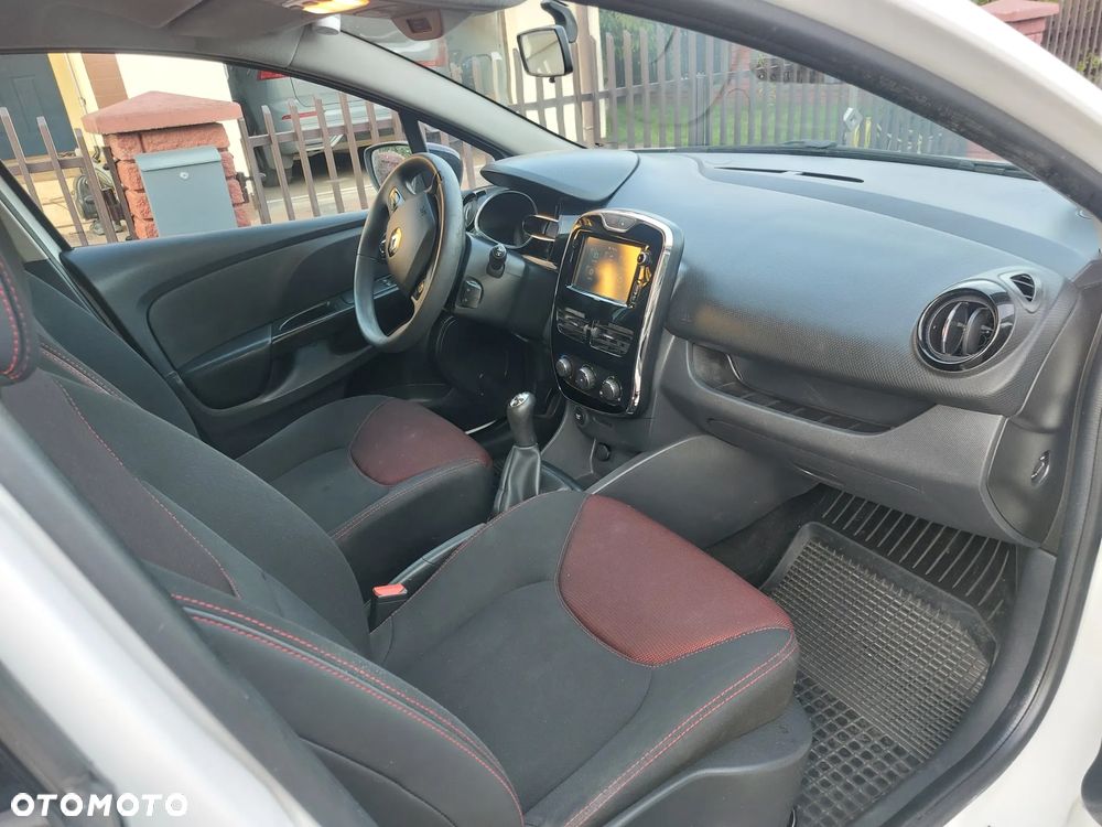 Renault Clio - 18