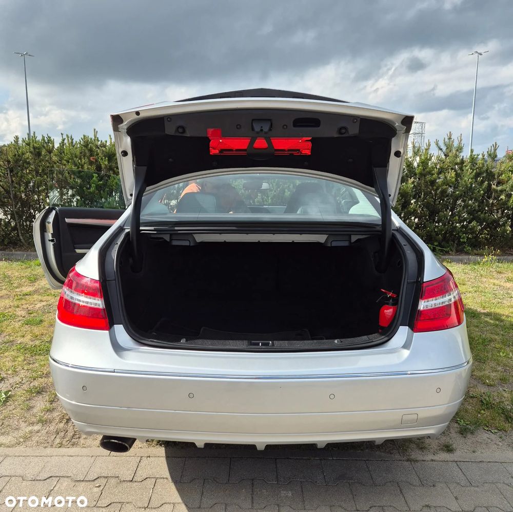 Mercedes-Benz Klasa E 250 CGI BlueEFFICIENCY Automatik Avantgarde - 9