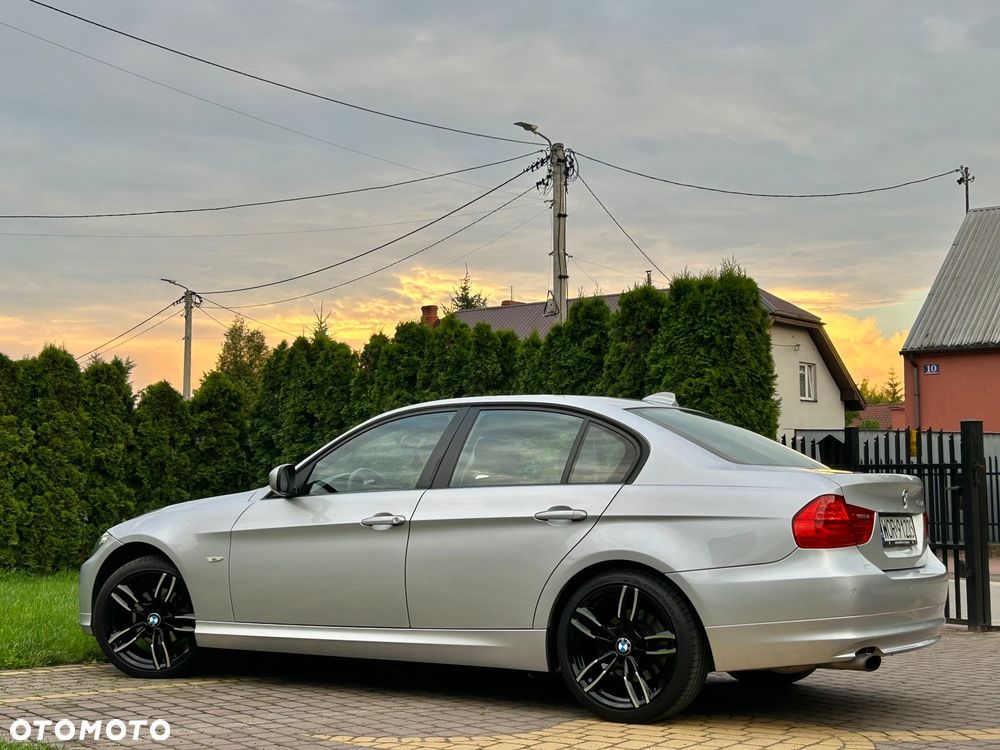 BMW Seria 3 - 29