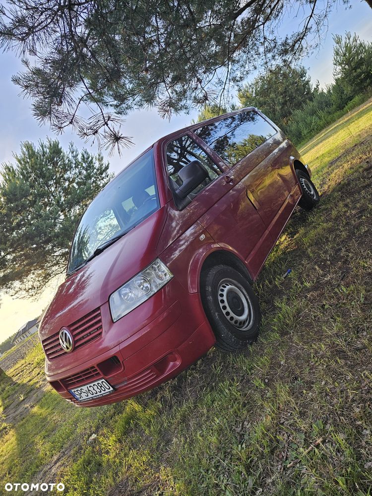 Volkswagen Caravelle - 3