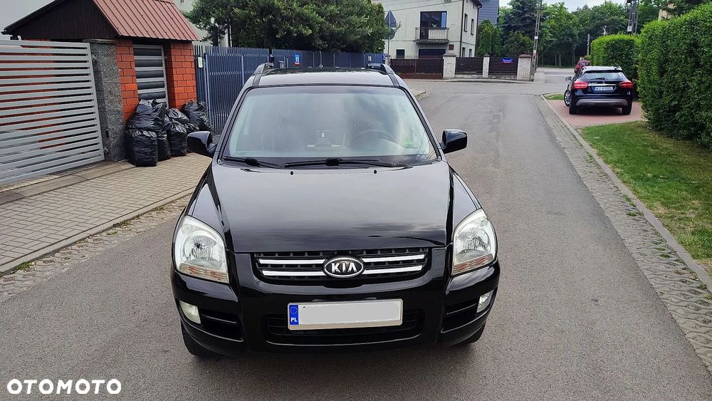 Kia Sportage 2.0 Freedom + - 24