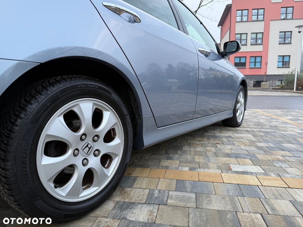 Honda Accord 2.0 i Executive - 28