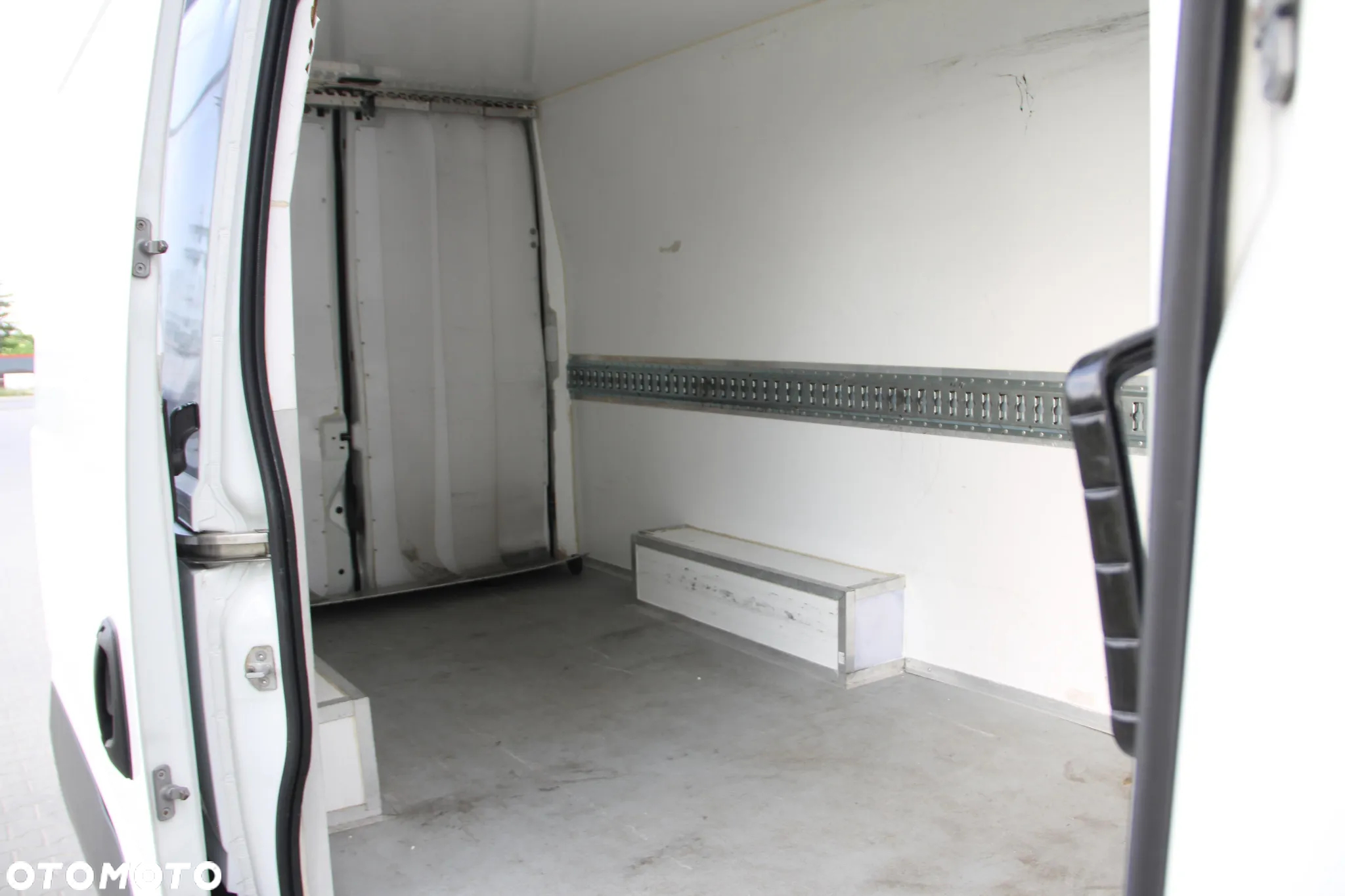 Iveco DAILY - 12