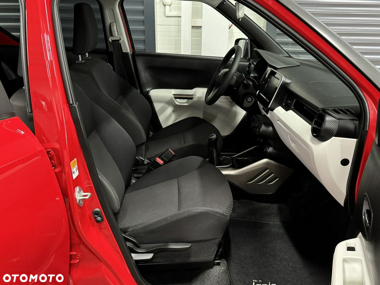 Suzuki Ignis - 9