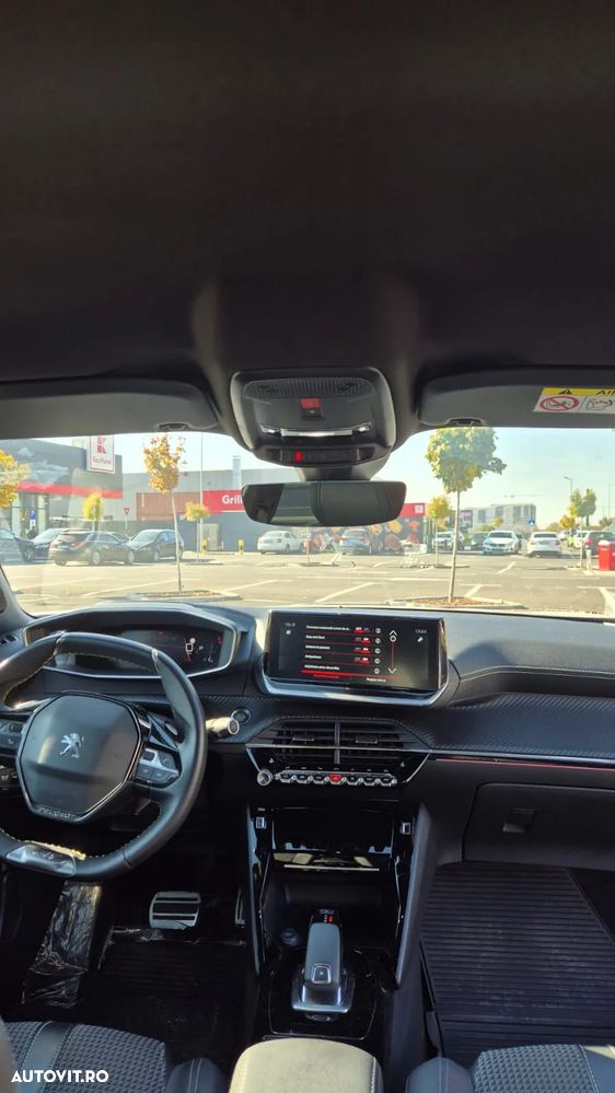 Peugeot 2008 1.2 PureTech EAT8 STT GT Pack - 6