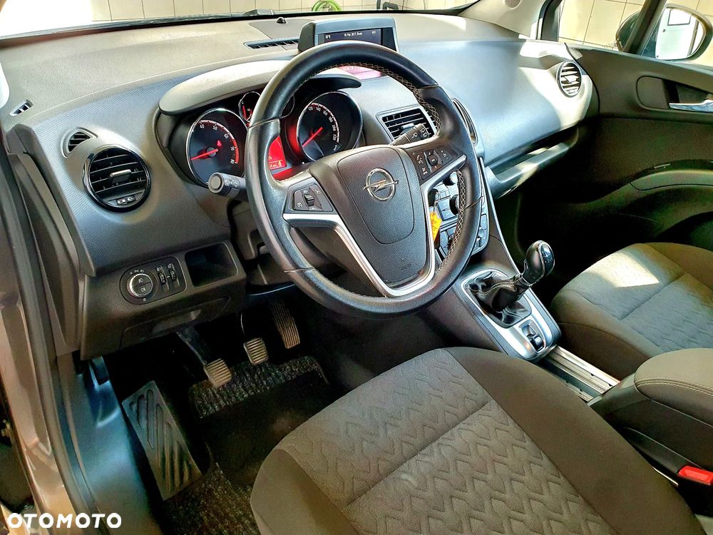 Opel Meriva 1.4 T Cosmo S&S - 8