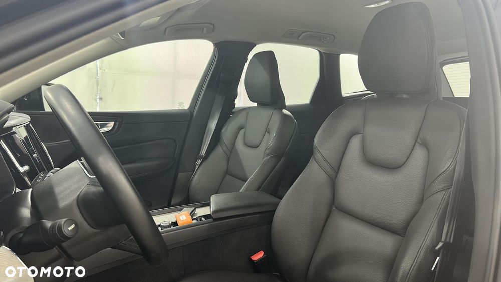 Volvo XC 60 B5 B AWD Inscription - 17