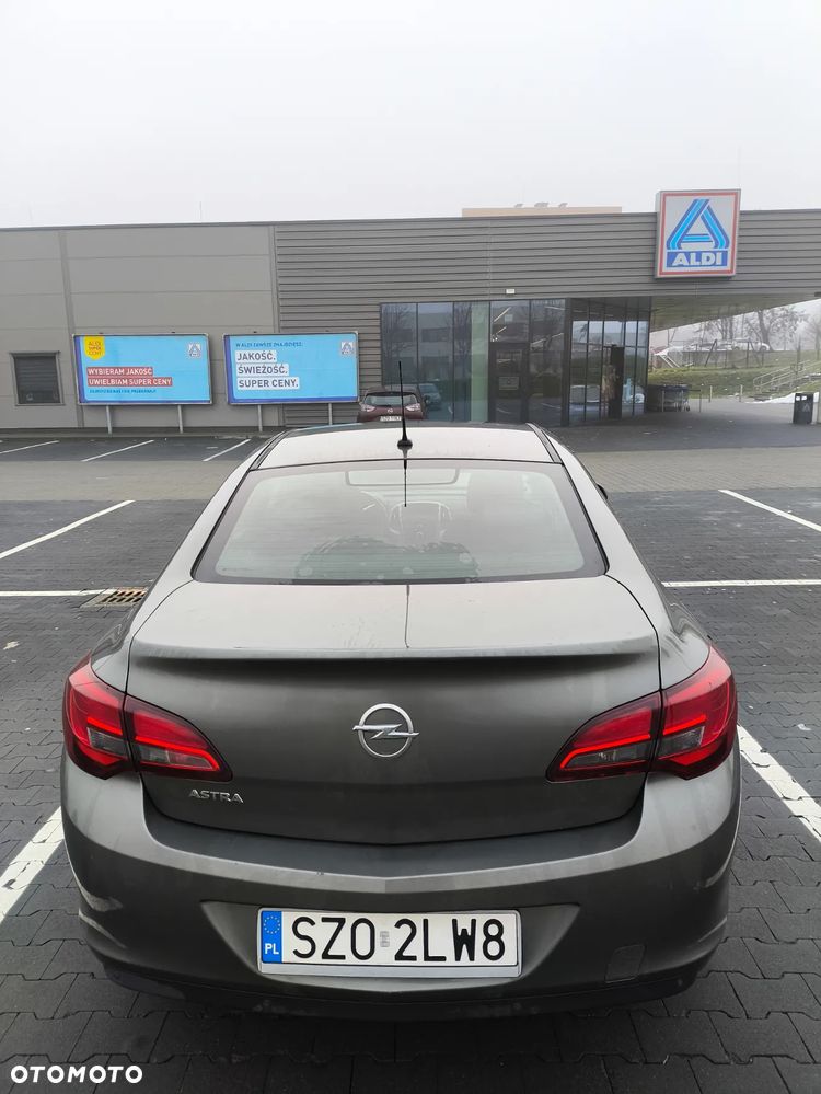 Opel Astra 1.6 EU6 - 2