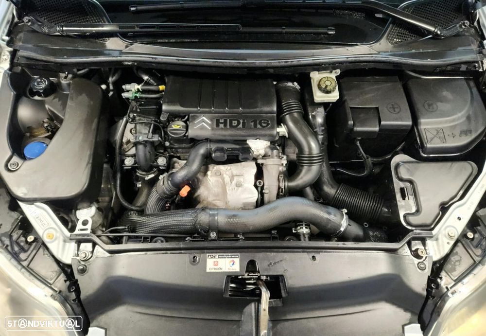 Citroën C4 1.6 HDi 110 VTR Pack - 8