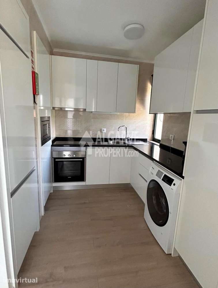 Apartamento T1 renovado a 300mts da praia de Vilamoura - Grande imagem: 2/13