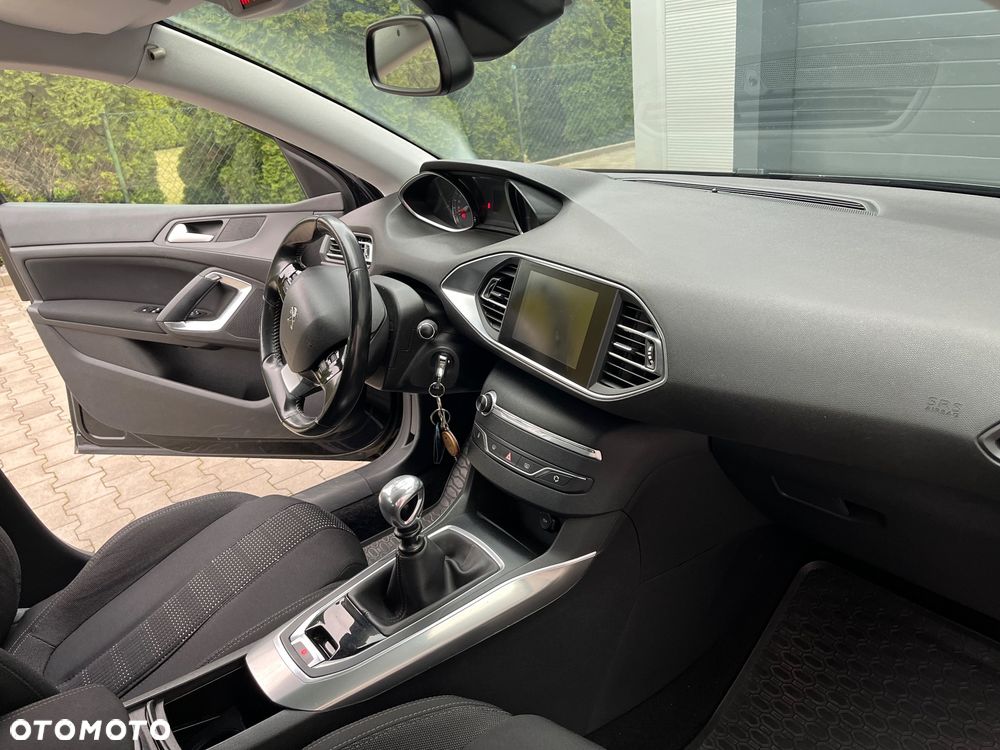 Peugeot 308 1.6 e-HDi Allure S&S - 8