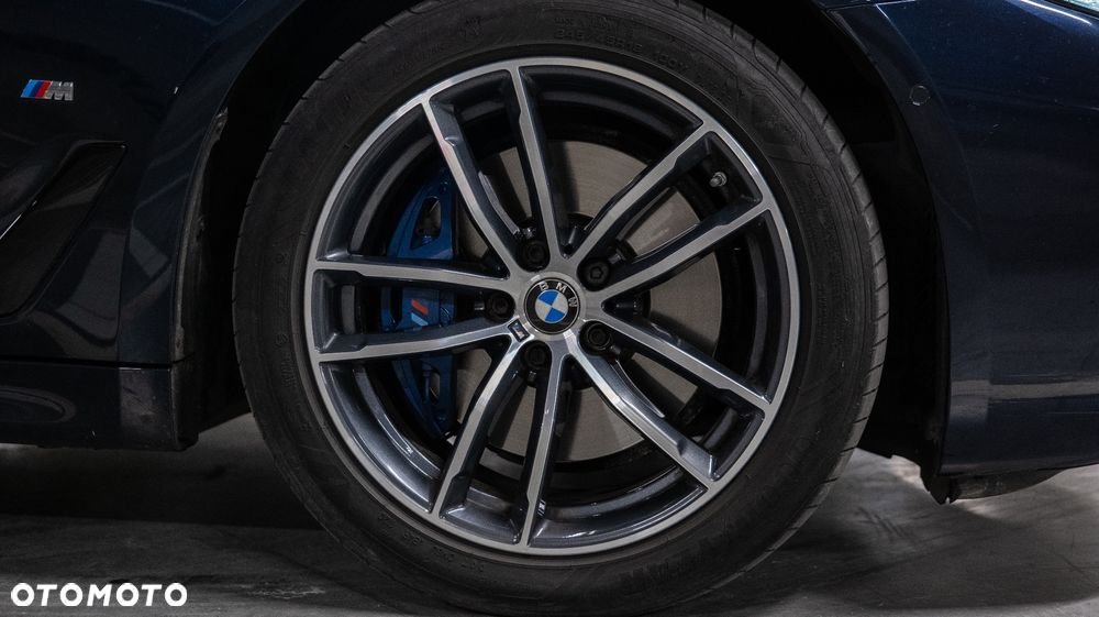 BMW Seria 5 530i xDrive mHEV M Sport sport - 21