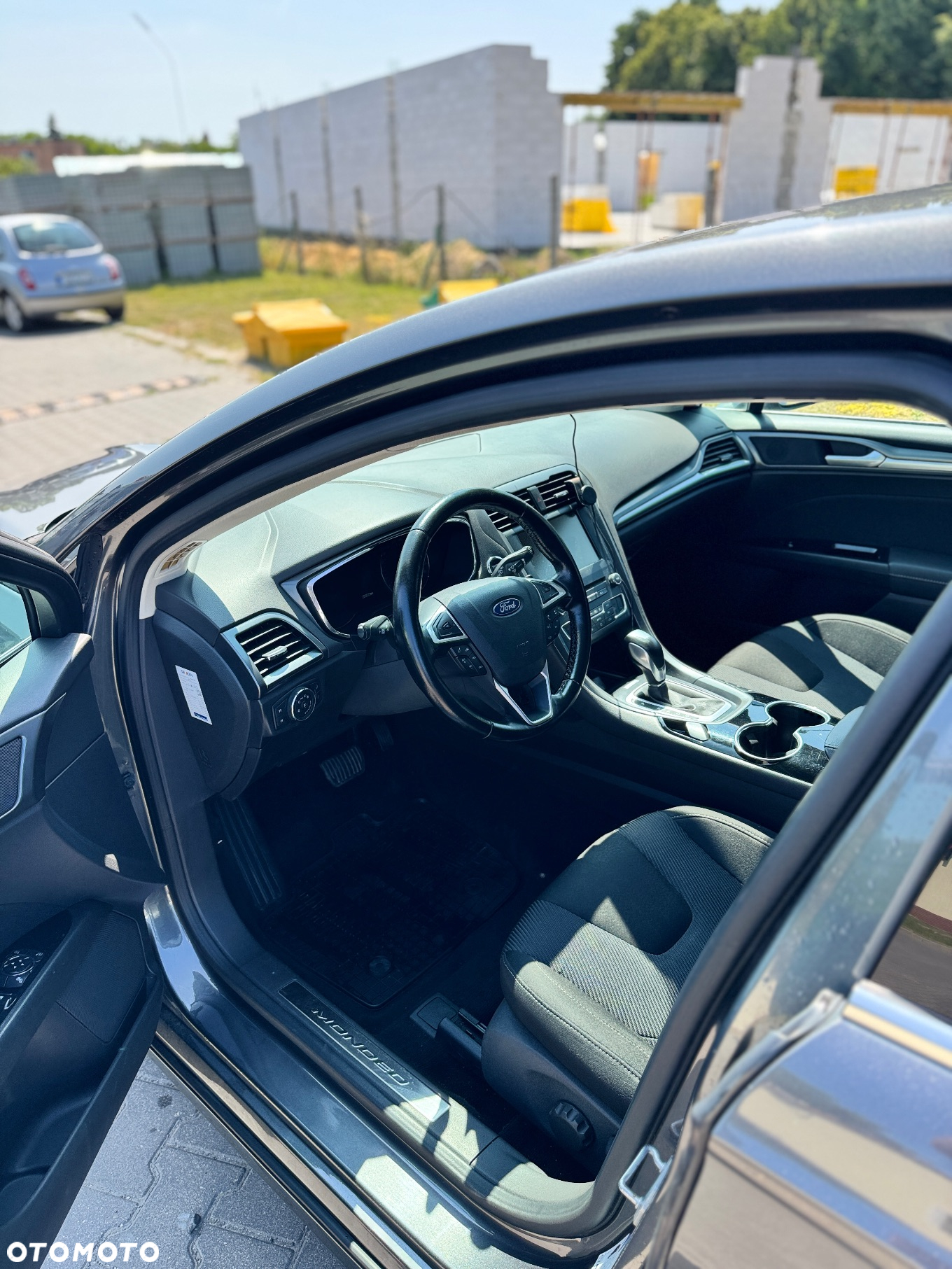 Ford Mondeo - 12