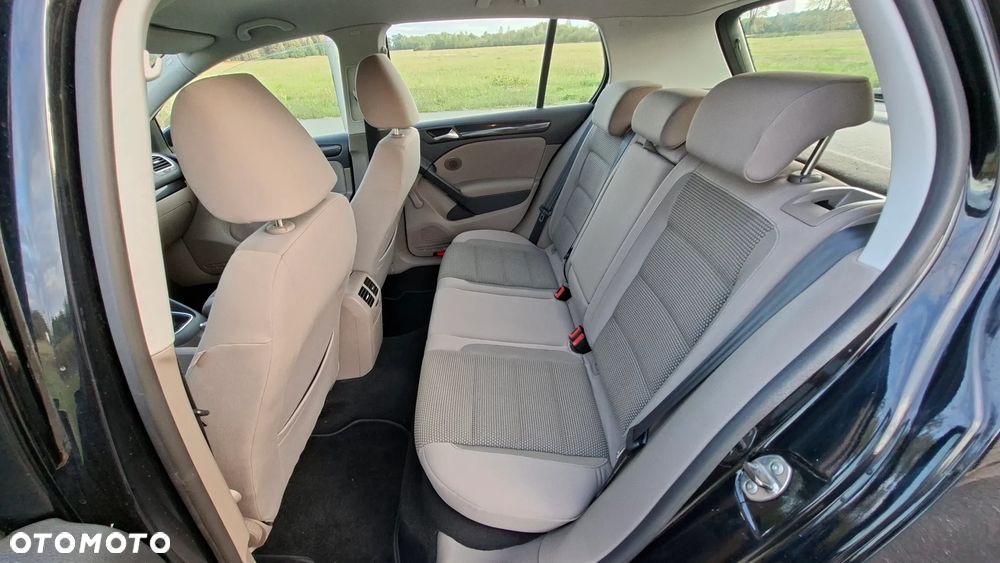 Volkswagen Golf - 12
