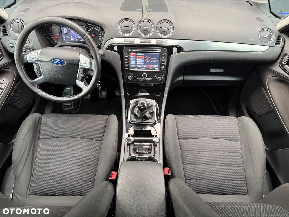 Ford S-Max 2.0 TDCi DPF Titanium - 28