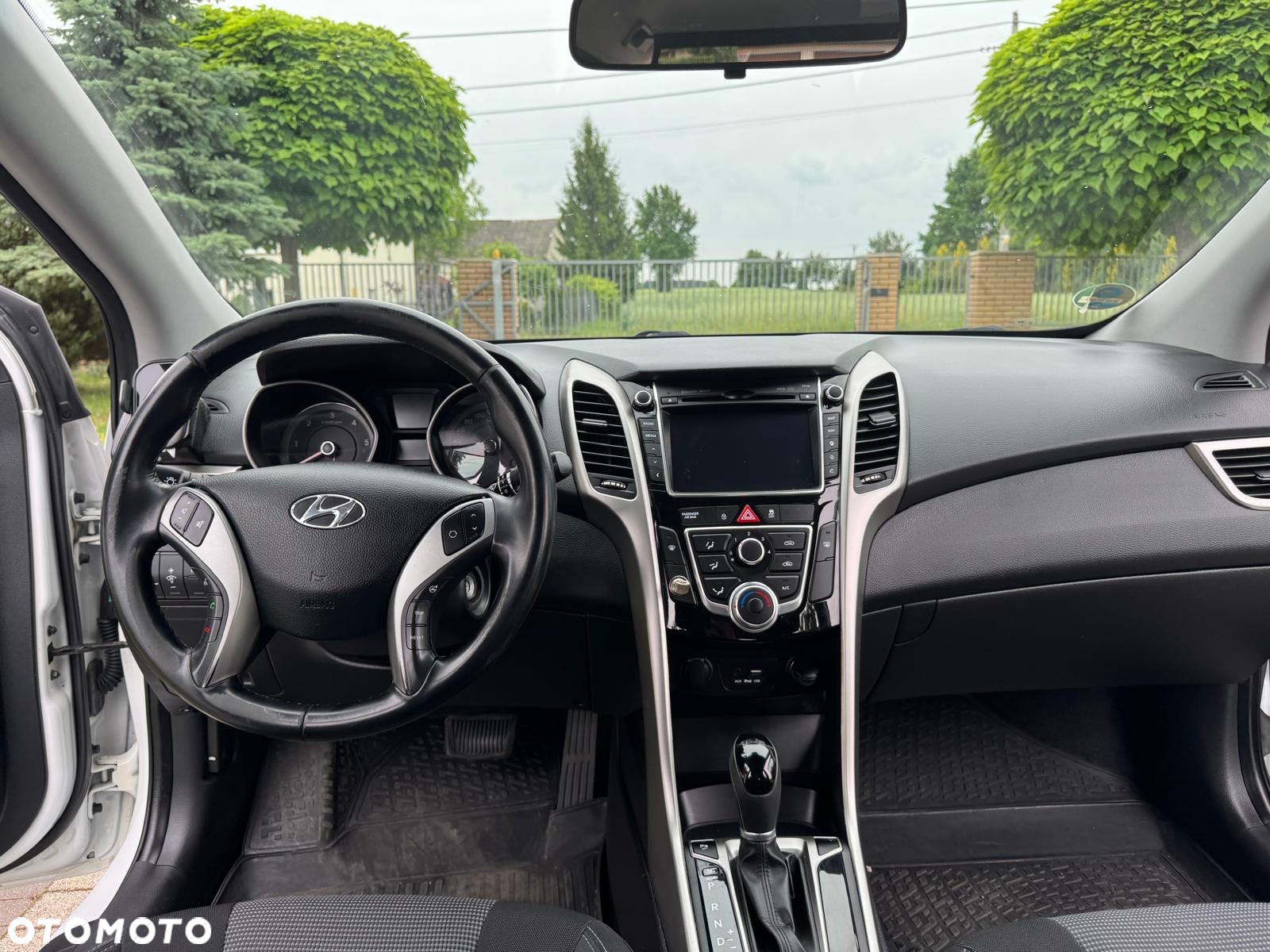 Hyundai i30 1.6 CRDI Automatik Style - 11