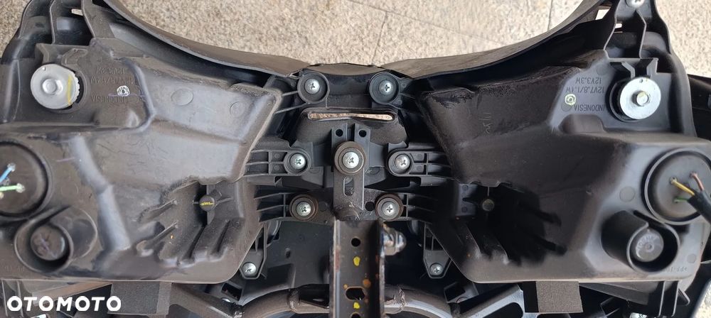 YAMAHA R3 LAMPA REFLEKORT CZASZA OWIEWKA STELAŻ 2019 - 20
