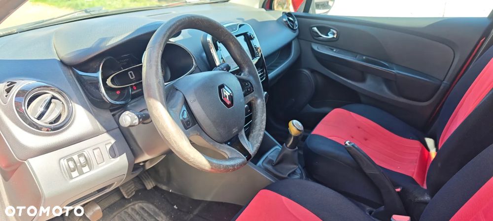 Renault Clio 1.2 16V Expression - 11