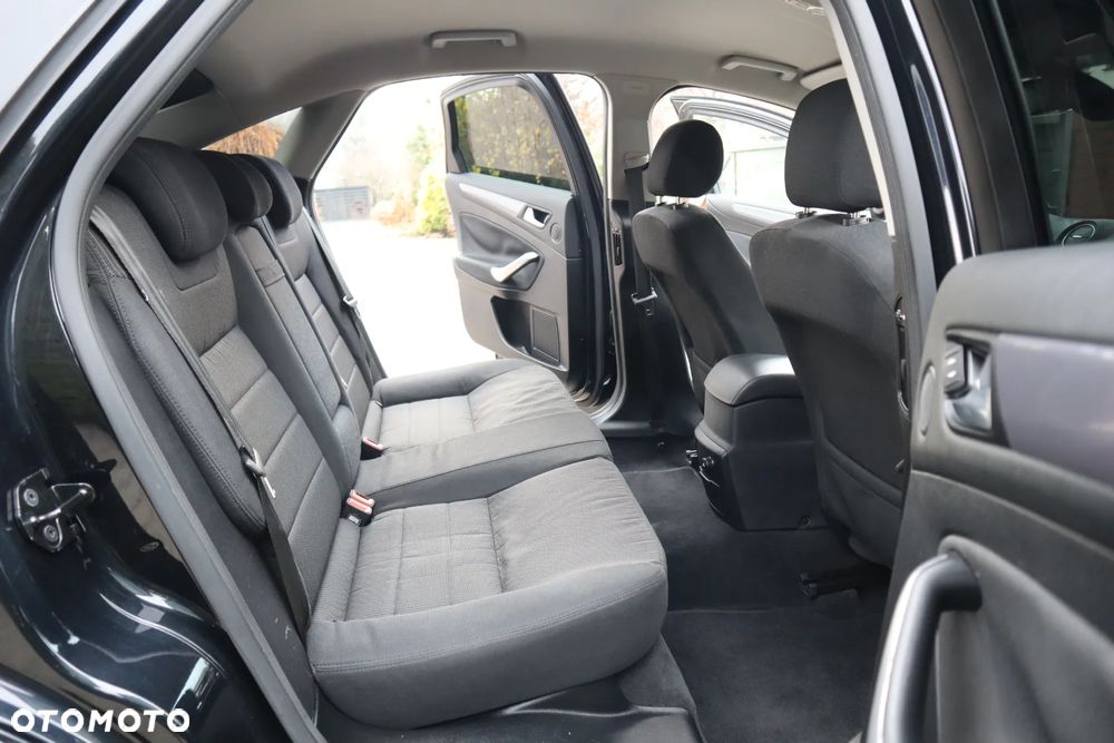 Ford Mondeo 2.0 TDCi Viva Titanium - 12