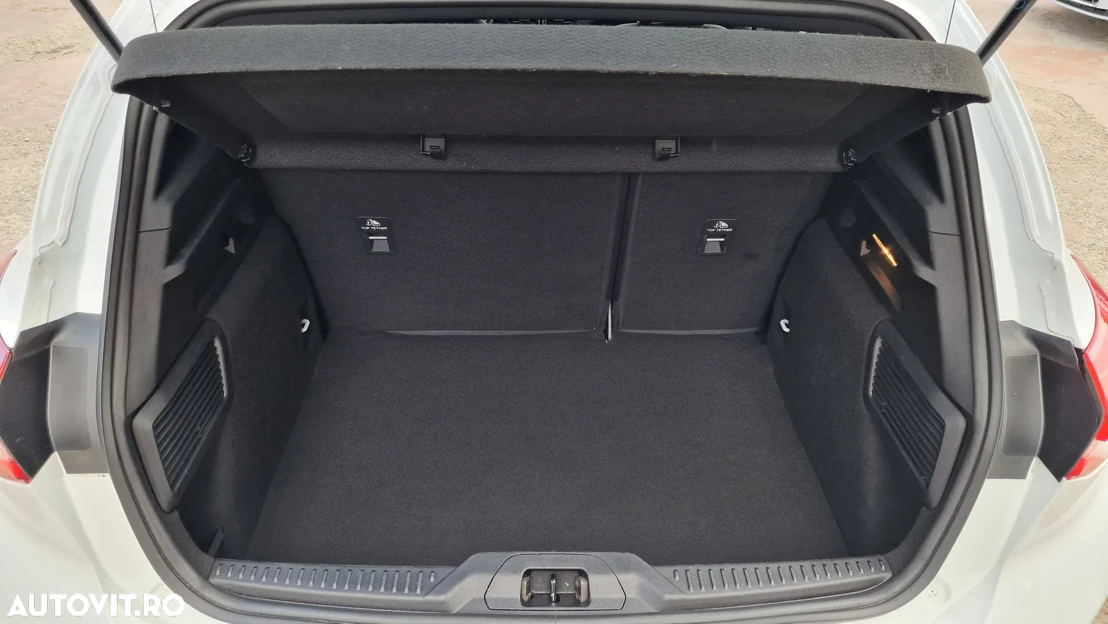 Ford Focus 1.0 EcoBoost Start-Stopp-System ST-LINE - 12
