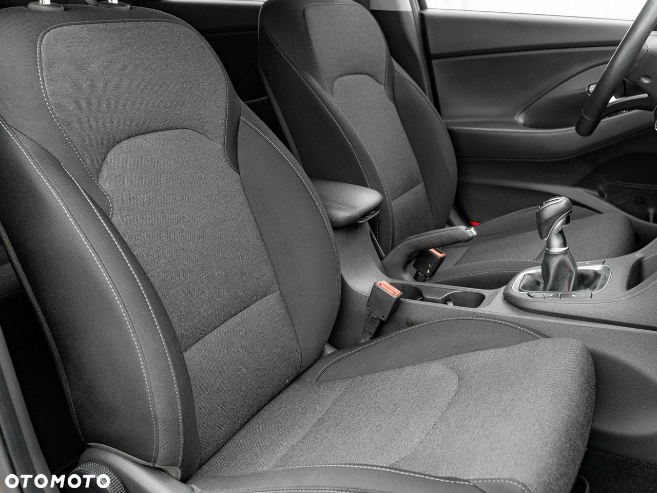 Hyundai i30 1.5 DPI Comfort - 36
