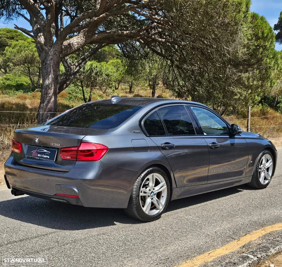 BMW 330 e iPerformance Pack M - 5