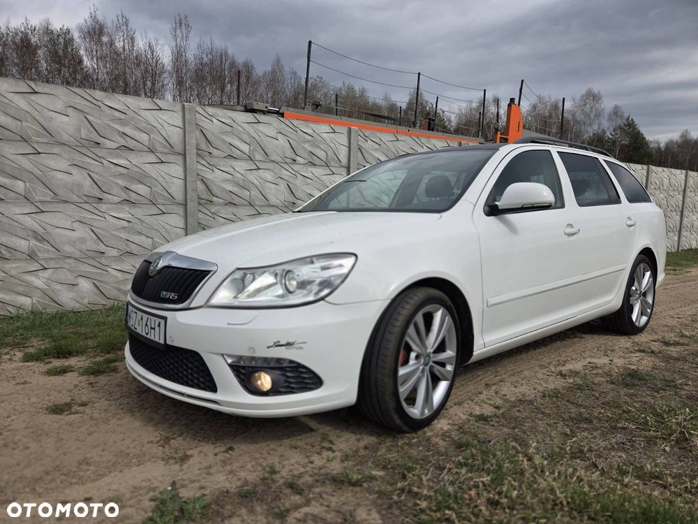 Skoda Octavia 2.0 TDI DPF DSG RS - 4