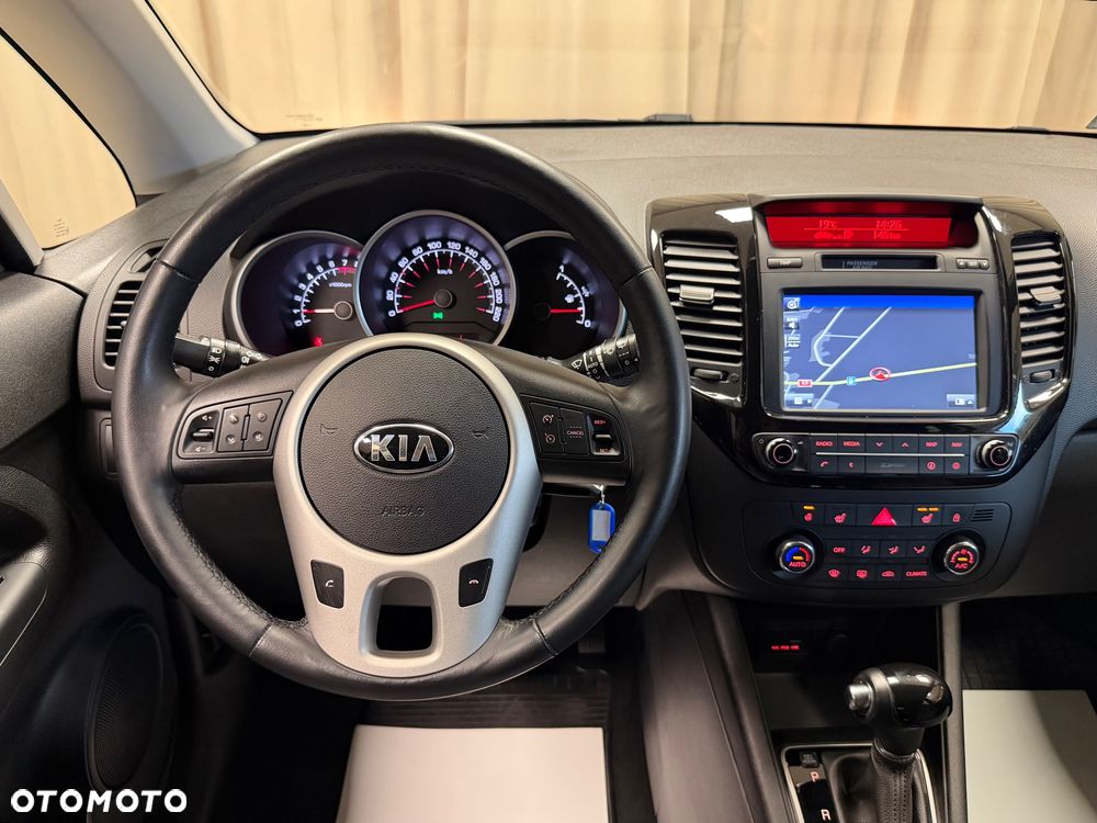 Kia Venga 1.6 L - 10