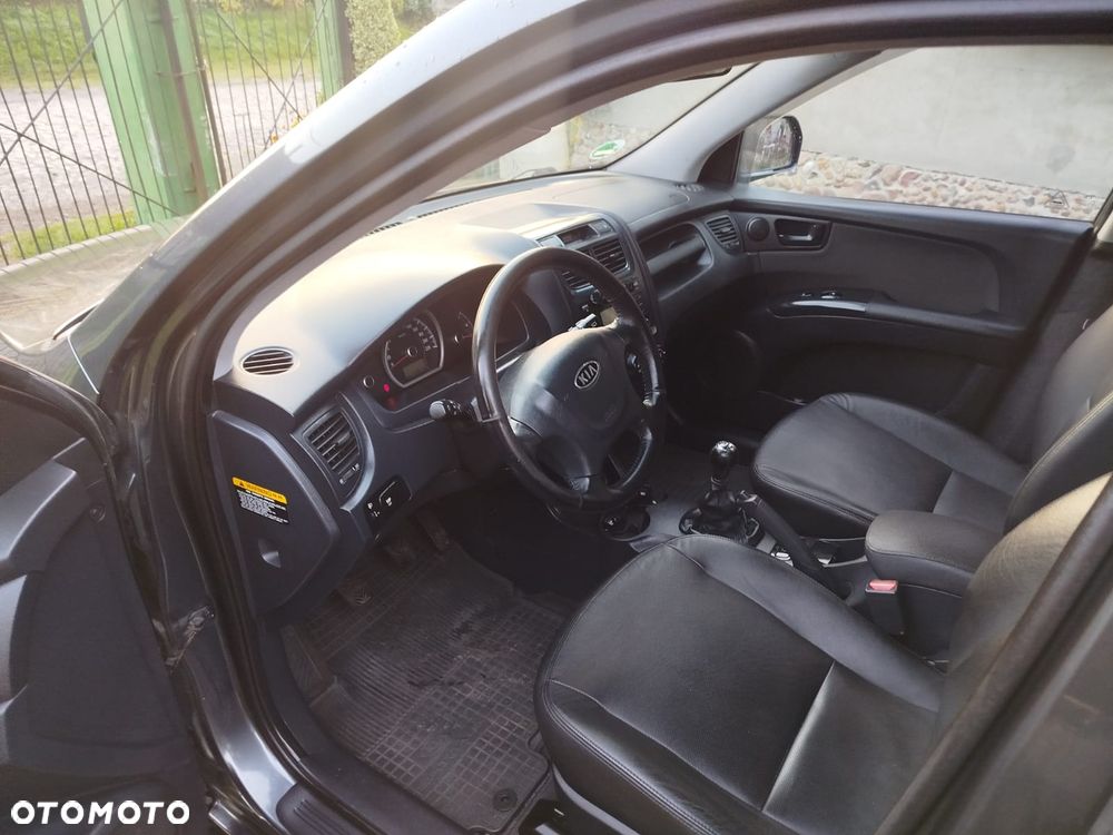 Kia Sportage - 16