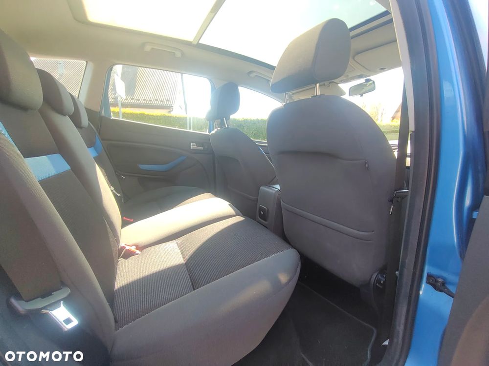 Ford Kuga 2.0 TDCi 4x4 Trend - 6