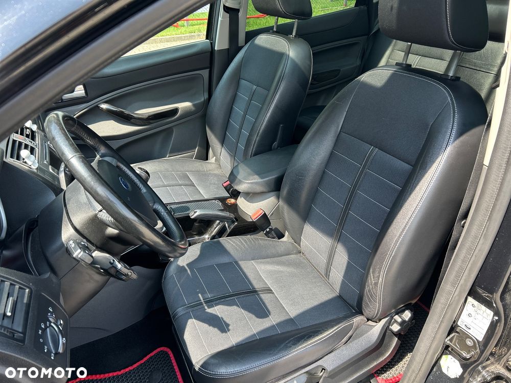 Ford Kuga - 14