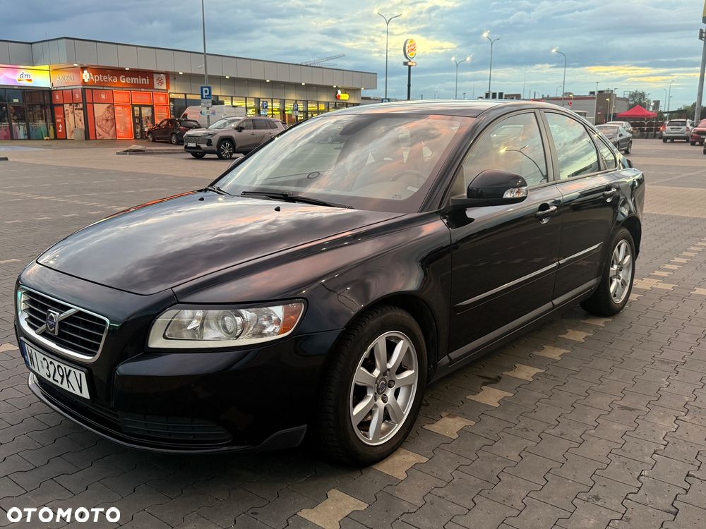 Volvo S40 2.0D Momentum - 1