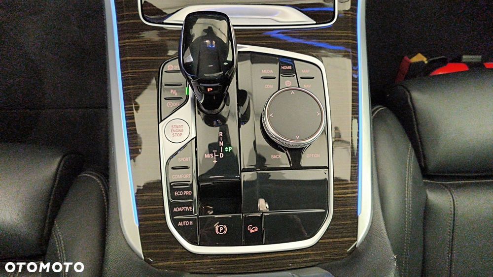 BMW X5 xDrive25d - 24
