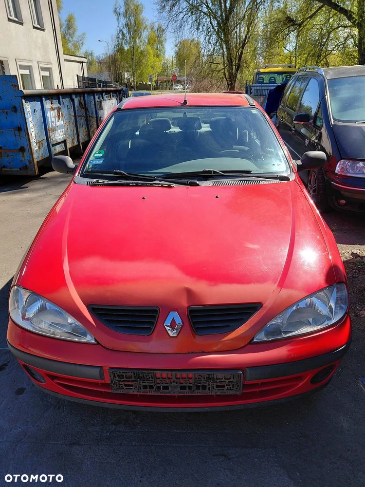 Na części: Renault Megane  Rok 1999 Pojemność 1390 Moc 55 kw Benzyna - 1