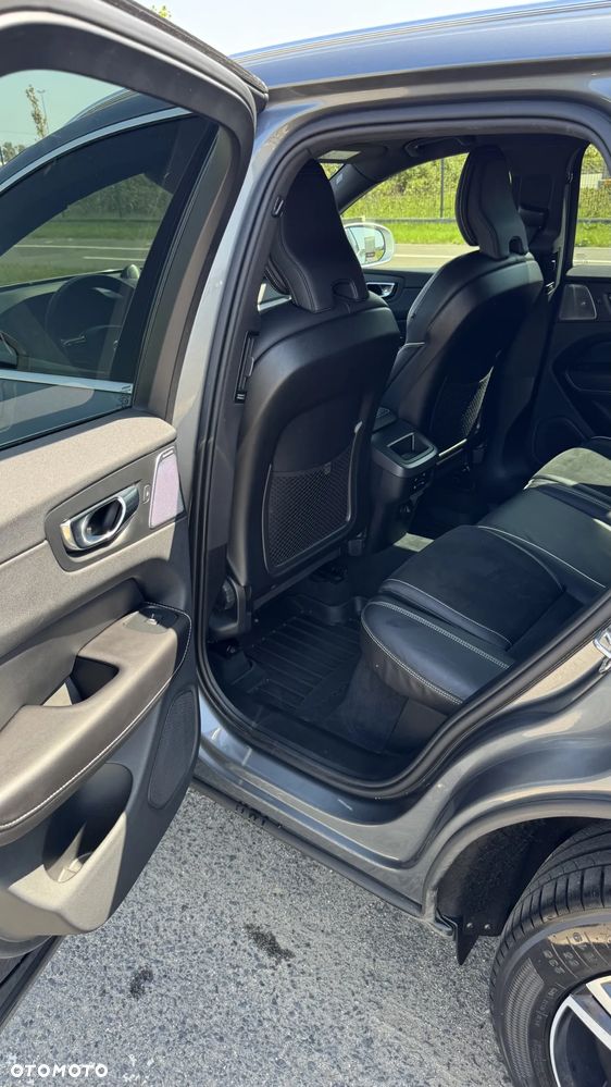 Volvo XC 60 T4 R-Design - 9