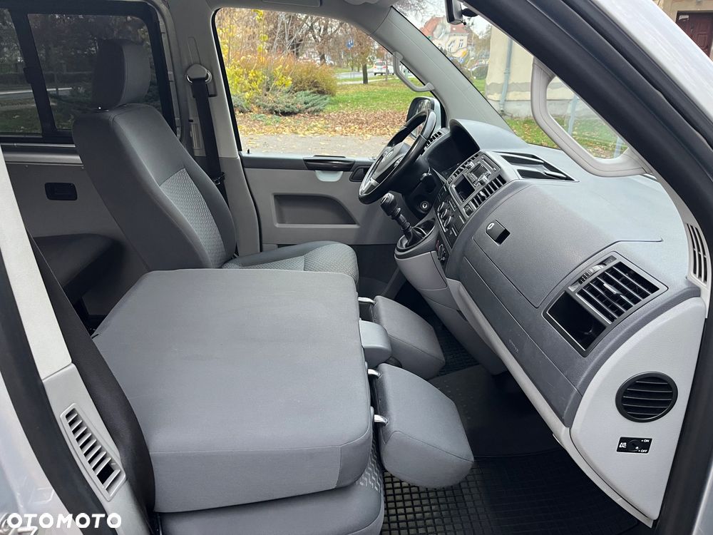 Volkswagen Transporter Caravelle Lang Profi - 15
