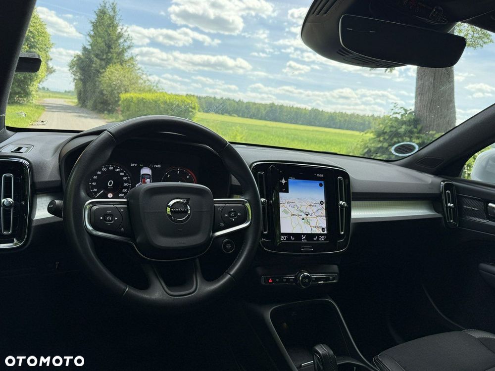 Volvo XC 40 D3 Momentum Pro - 21