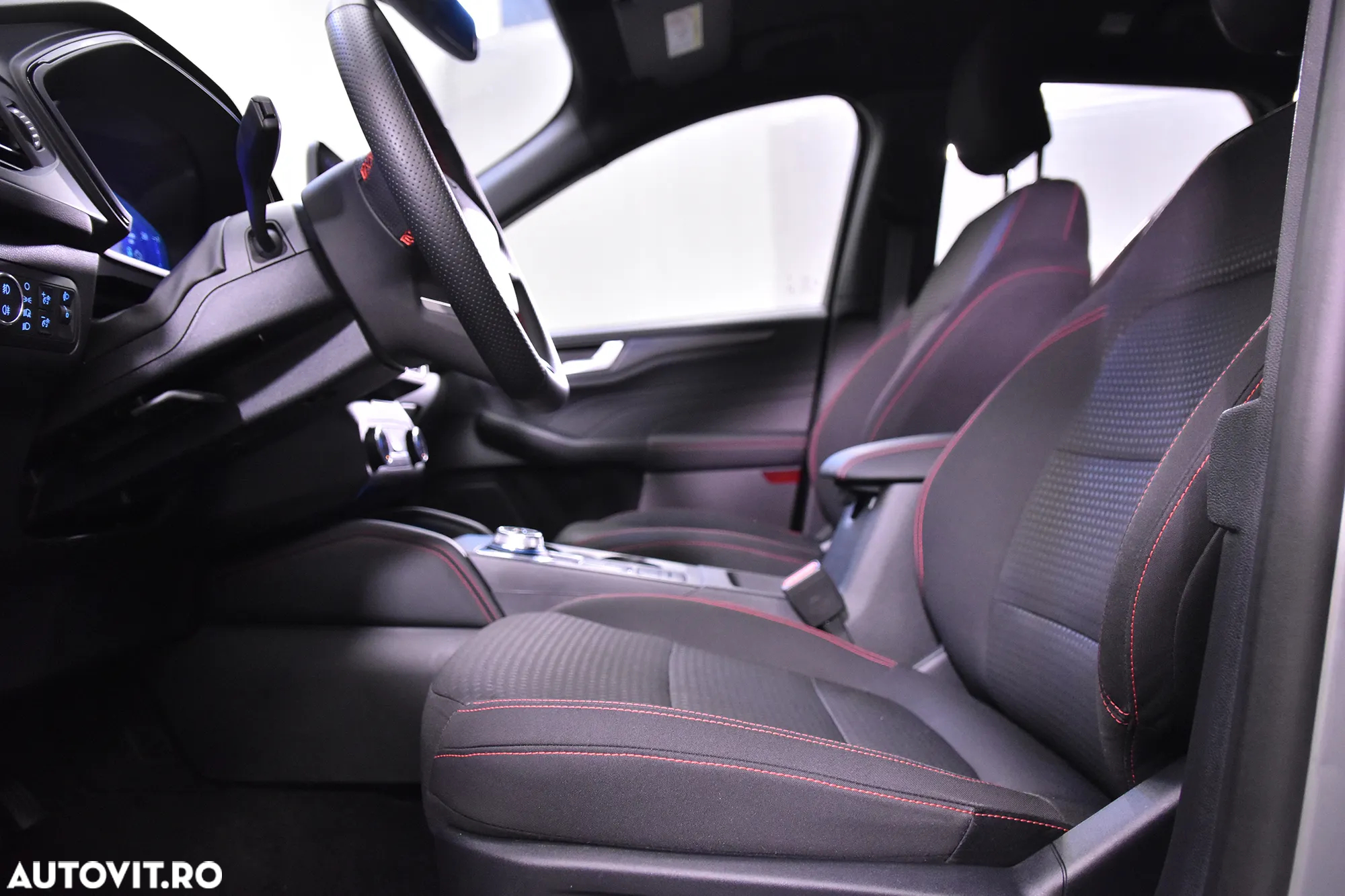Ford Kuga - 22