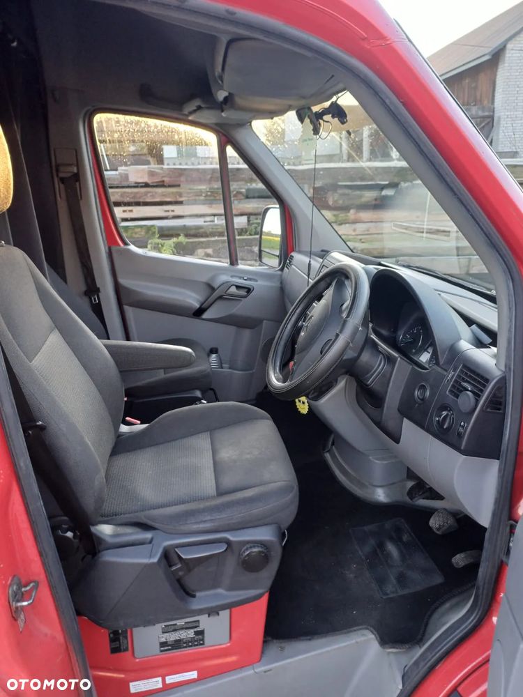 Mercedes-Benz Sprinter LWB - 9