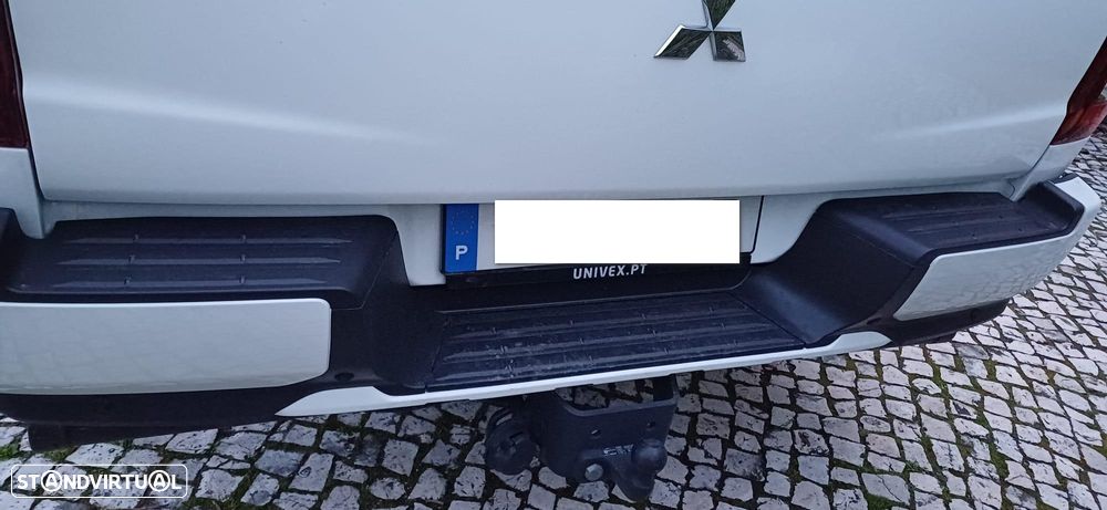 Mitsubishi L200 2.3 DI-D Strakar Space Cab Intense 4WD - 4