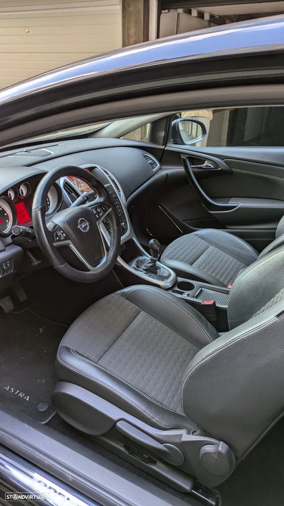 Opel Astra GTC 1.6 CDTi S/S - 13