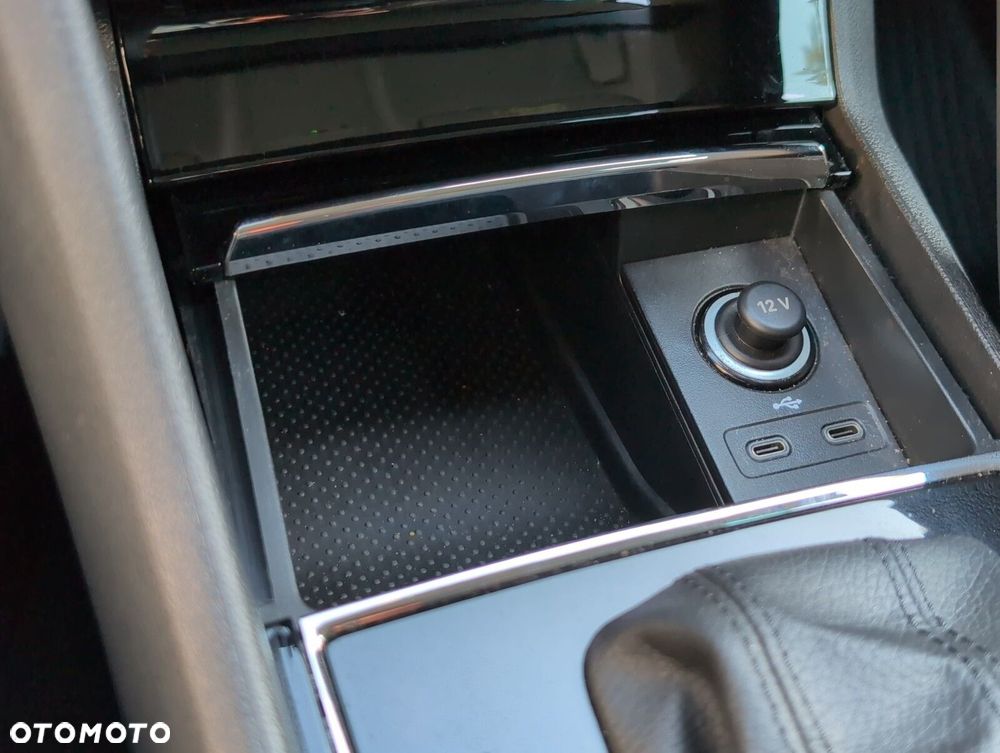 Skoda Karoq 1.5 TSI ACT Selection DSG - 31