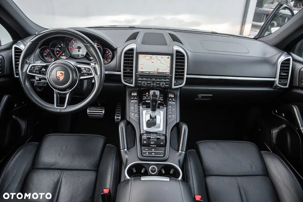 Porsche Cayenne S Diesel Platinum Edition - 7